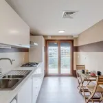 Rent 2 bedroom apartment of 128 m² in lisbon