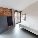 Appartement de 10 m² avec 4 chambre(s) en location à Saint-Étienne