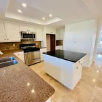 Rent 4 bedroom apartment of 232 m² in Huntington Beach