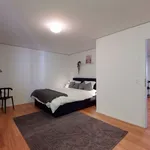 Miete 4 Schlafzimmer wohnung von 130 m² in La Chaux-de-Fonds