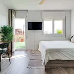 Rent a room of 220 m² in barcelona