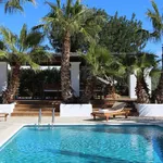 Rent 5 bedroom house in Es Cubells