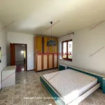 Rent 4 bedroom house of 170 m² in Santa Flavia