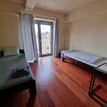 Pronajměte si 3 ložnic/e byt o rozloze 190 m² v Prague