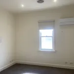 Rent 2 bedroom apartment in Williamstown