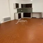 Appartement de 93 m² avec 4 chambre(s) en location à Lorgues