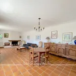 Rent 5 bedroom house of 135 m² in Apremont