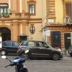 Affitto 3 camera appartamento di 95 m² in Napoli