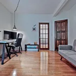 Rent 1 bedroom apartment of 29 m² in Toronto (Mount Pleasant East)