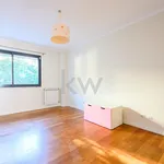 Rent 3 bedroom apartment of 158 m² in Lisbon