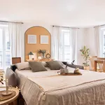 Appartement de 90 m² avec 4 chambre(s) en location à Paris