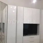 Rent 2 bedroom apartment of 90 m² in Napoli