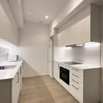 Rent 5 bedroom apartment of 60 m² in Barcelona