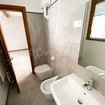 Rent 4 bedroom apartment of 85 m² in Adria