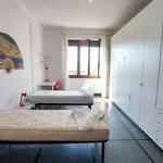 Rent 4 bedroom apartment of 166 m² in genova