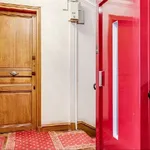 Appartement de 550 m² avec 1 chambre(s) en location à Paris