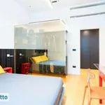 Affitto 4 camera appartamento di 121 m² in Turin