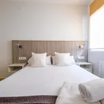 Rent 2 bedroom apartment of 75 m² in Málaga