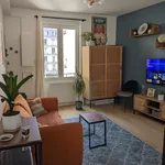 Appartement de 320 m² avec 1 chambre(s) en location à Paris