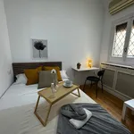 Rent 6 bedroom house in Madrid