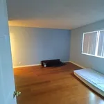 Rent 2 bedroom apartment in Long Beach