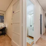 Rent 4 bedroom apartment in Valencia