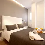 Rent 1 bedroom apartment of 65 m² in madrid