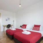 Rent 3 bedroom apartment of 85 m² in Porto