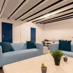 Rent 7 bedroom apartment in Barcelona