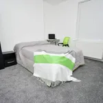 Rent 4 bedroom flat in North West England