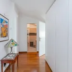 Rent 4 bedroom apartment of 130 m² in Milano