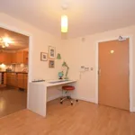 Rent 3 bedroom apartment in Yorkshire And The Humber