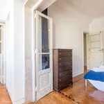 Rent 3 bedroom apartment of 70 m² in lisbon