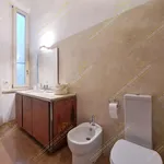 Rent 2 bedroom apartment of 95 m² in modena