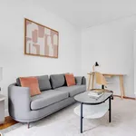 Rent 1 bedroom apartment of 44 m² in paris