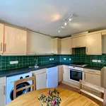 Rent 3 bedroom flat in South East England