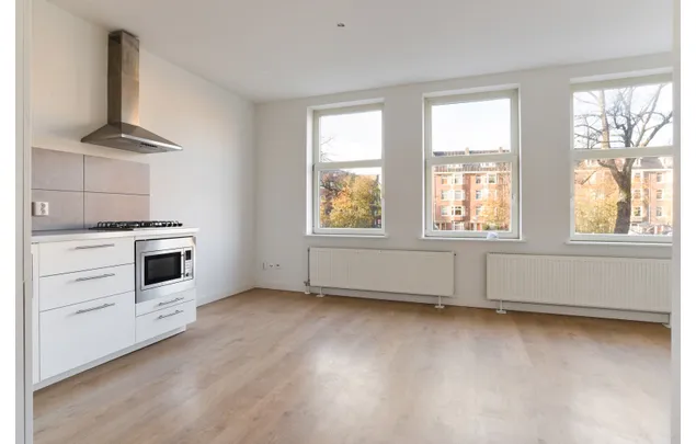 Huur 2 slaapkamer appartement van 48 m² in Amsterdam