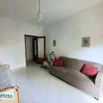 Affitto 6 camera appartamento di 110 m² in Cagliari