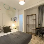 Rent a room of 102 m² in barcelona