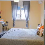 Rent a room in naples