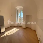 Affitto 3 camera appartamento di 169 m² in Bari