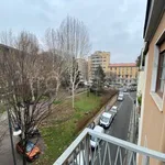 Rent 2 bedroom apartment of 50 m² in Milano