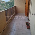 Affitto 4 camera casa di 115 m² in Sant'Alessio Siculo