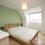 Rent 2 bedroom apartment in Edinburgh