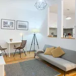 Rent 3 bedroom apartment of 90 m² in lisbon