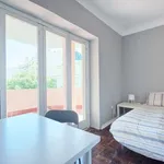 Rent a room in lisbon