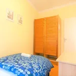 Alquilo 4 dormitorio apartamento de 6 m² en Barcelona