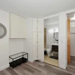 Rent 2 bedroom apartment in Manhattan