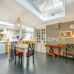 Rent 5 bedroom house of 330 m² in Rome