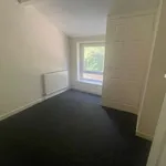 Rent 3 bedroom flat in Wales